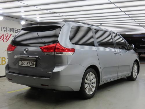토요타 시에나 3.5 AWD 사진 3