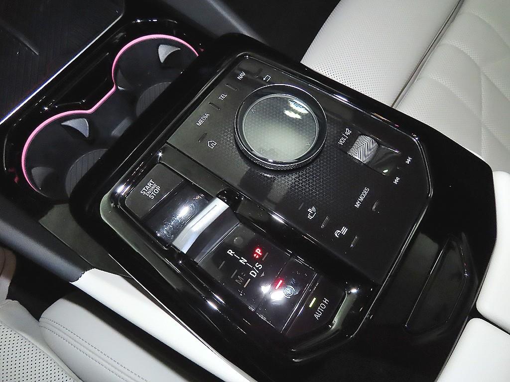 BMW 5시리즈 (G60) 523d 사진 12