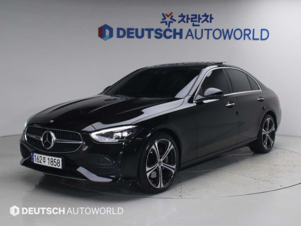 벤츠 C클래스 W206 C300 4MATIC 아방가르드 사진 1