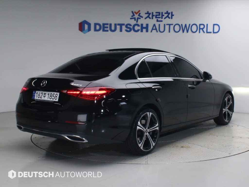 벤츠 C클래스 W206 C300 4MATIC 아방가르드 사진 2