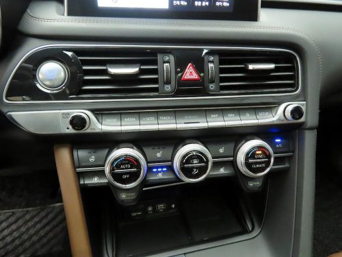 제네시스 G70 2.2D AWD 사진 9