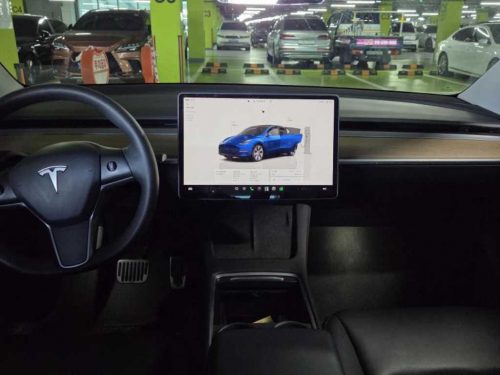 테슬라 모델 Y 롱 레인지 사진 모두보기
