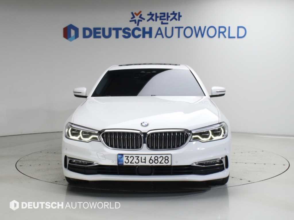 BMW 5시리즈 (G30) 520d 럭셔리 플러스 사진 3