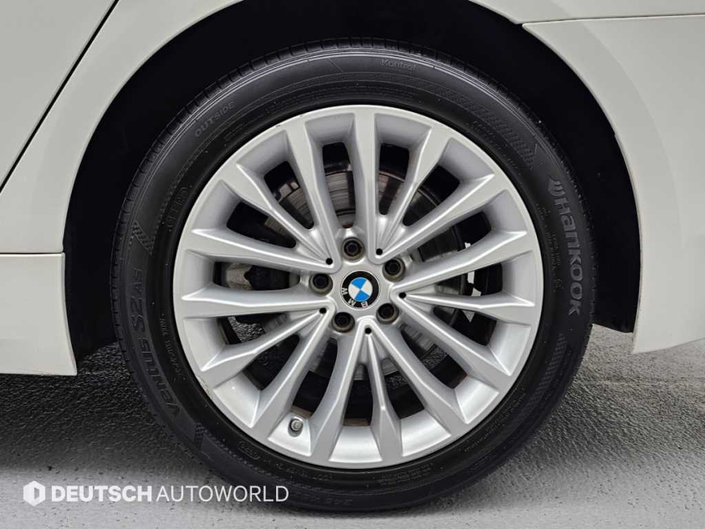 BMW 5시리즈 (G30) 520d 럭셔리 플러스 사진 5