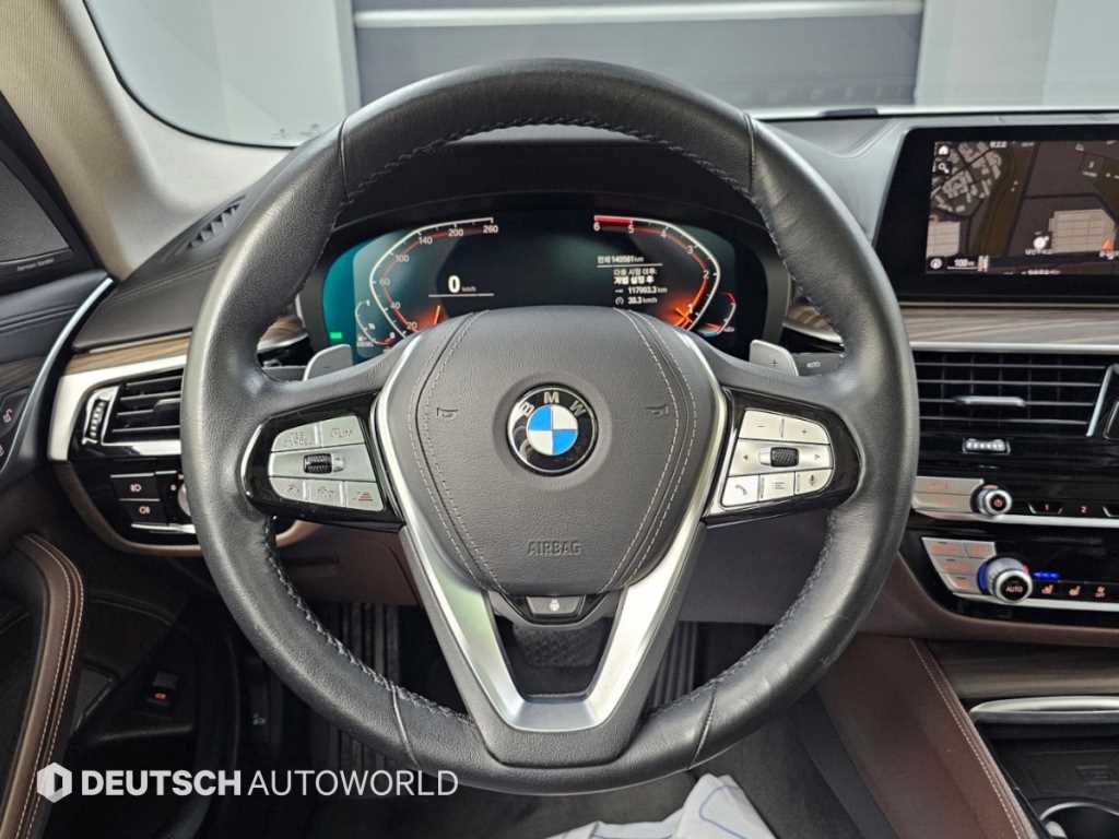BMW 5시리즈 (G30) 520d 럭셔리 플러스 사진 13