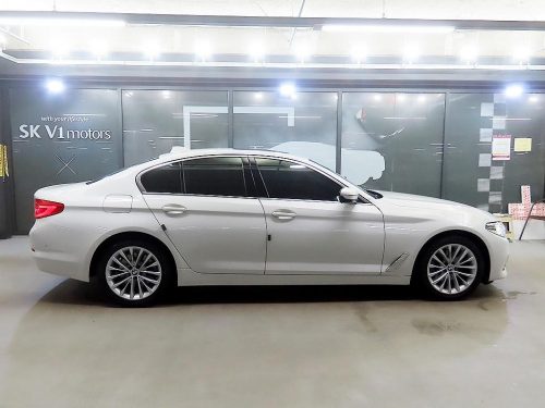 BMW 5시리즈 (G30) 520d M 스포츠 플러스 사진 3