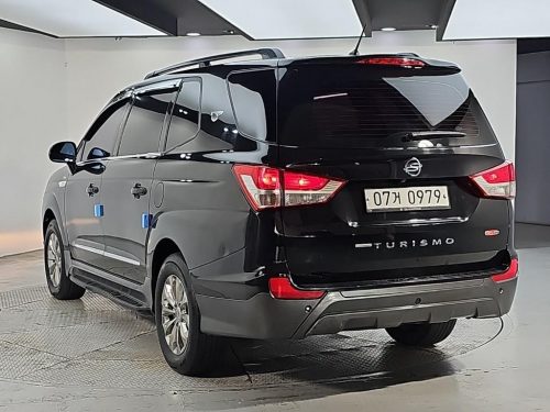 KG모빌리티(쌍용) 코란도투리스모 4WD RX 사진 3