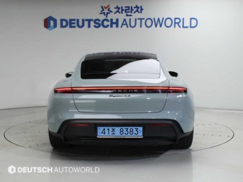 포르쉐 타이칸 4S 사진 모두보기
