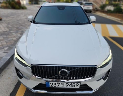 볼보 XC60(2세대) T8 AWD 얼티메이트 브라이트