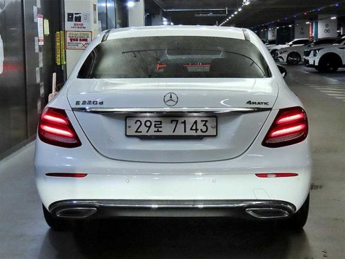 벤츠 E-클래스 W213 E220d 4MATIC 익스클루시브 사진 5