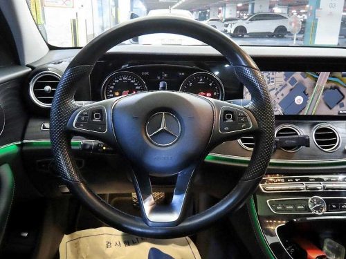 벤츠 E-클래스 W213 E220d 4MATIC 익스클루시브 사진 8