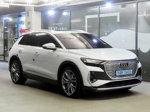 아우디 Q4 e-트론 45 프리미엄