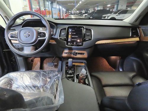 볼보 XC90 2세대 2.0 B6 AWD 사진 10