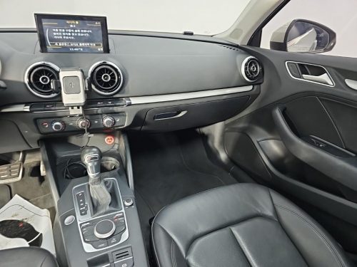아우디 뉴 A3 25 TDI 다이나믹 사진 10
