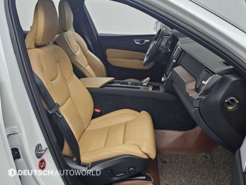 볼보 XC60(2세대) B5 AWD 인스크립션 사진 10