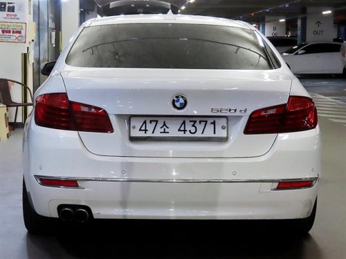 BMW 5시리즈 (F10) 520d 럭셔리 사진 5