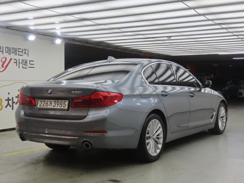 BMW 5시리즈 (G30) 530i 럭셔리 플러스 사진 모두보기