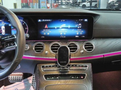 벤츠 E-클래스 W213 E220d 4MATIC AMG라인 사진 11