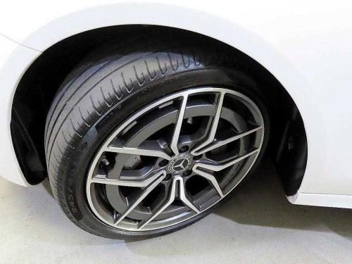 벤츠 E-클래스 W213 E220d 4MATIC AMG라인 사진 20