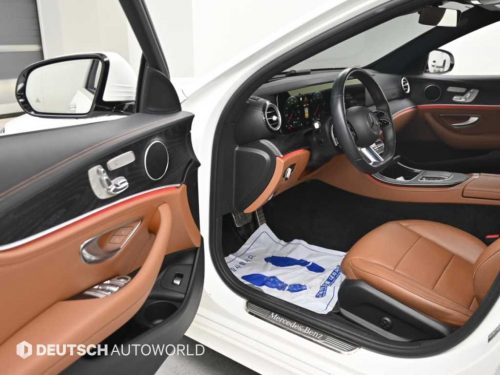벤츠 E-클래스 W213 E220d 4MATIC AMG라인 사진 11
