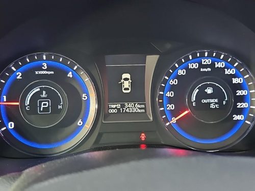 현대 i40Saloon 1.7 VGT SMART 사진 7