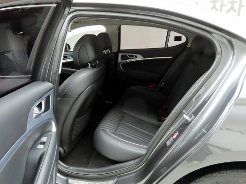 제네시스 G70 2.0T AWD 사진 12