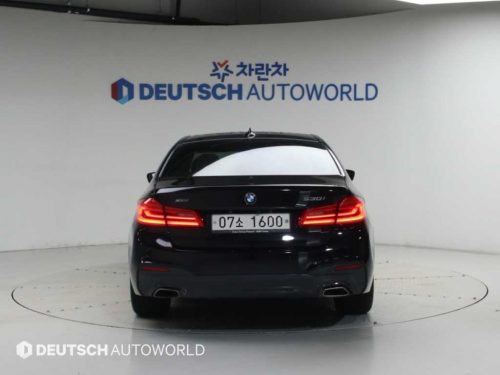 BMW 5시리즈 (G30) 530i xDrive M 스포츠 플러스 사진 모두보기