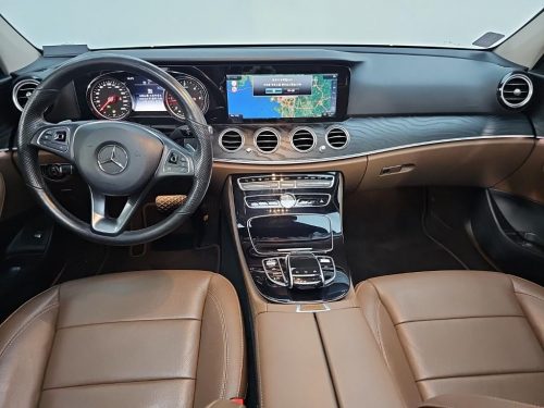 벤츠 E-클래스 W213 E220d 아방가르드 사진 5