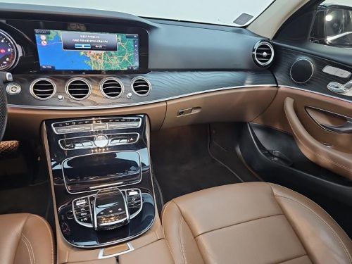 벤츠 E-클래스 W213 E220d 아방가르드 사진 10