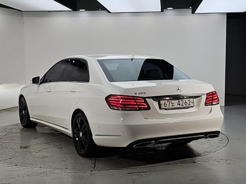 벤츠 E-클래스 W212 E200 아방가르드 사진 3