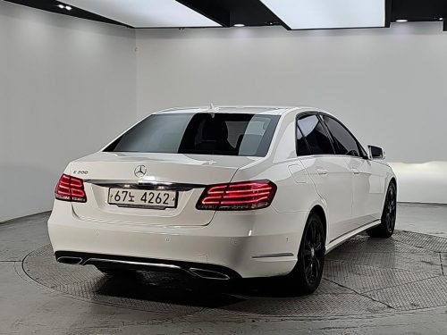 벤츠 E-클래스 W212 E200 아방가르드 사진 모두보기