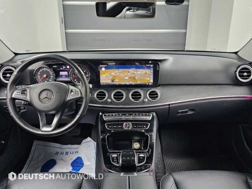 벤츠 E-클래스 W213 E220d 아방가르드 사진 7
