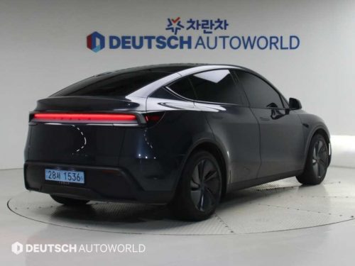 테슬라 모델 Y RWD 사진 2