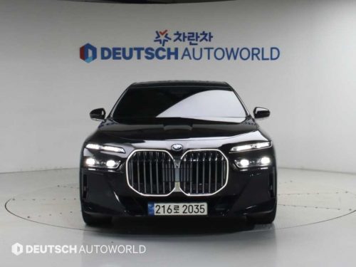 BMW 7시리즈 (G70) 750e xDrive M 스포츠 사진 3