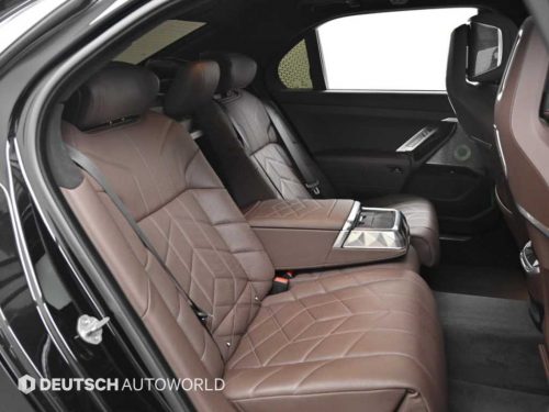 BMW 7시리즈 (G70) 750e xDrive M 스포츠 사진 12