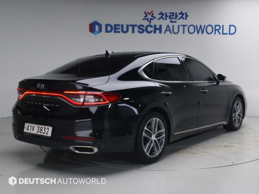 차량사진 2