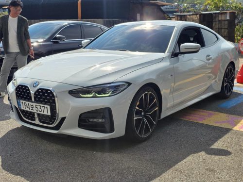 BMW 4시리즈 (G22) 420i 쿠페 M 스포츠 사진 3