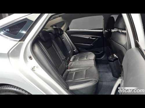 현대 i40Saloon 1.7 VGT SMART 사진 11