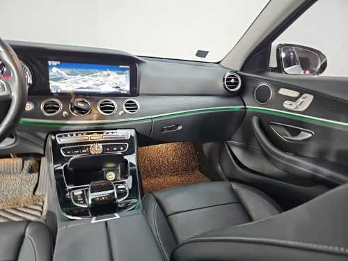 벤츠 E-클래스 W213 E220d 아방가르드 사진 10