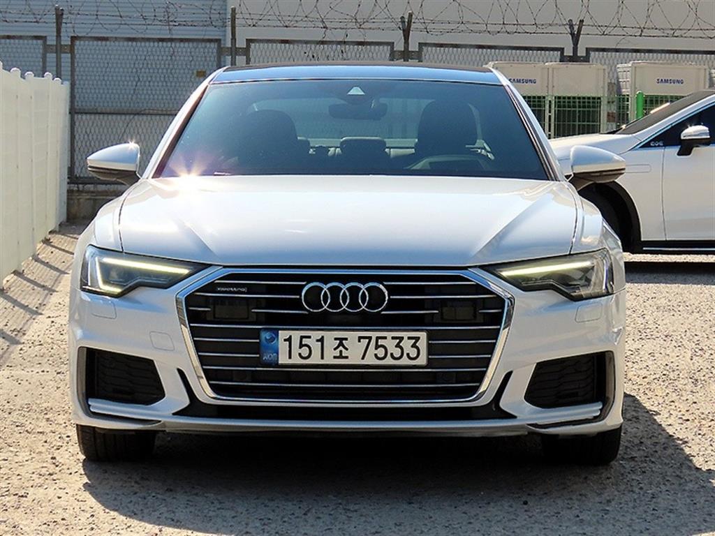 아우디 A6 (C8) 45 TFSI 콰트로 프리미엄