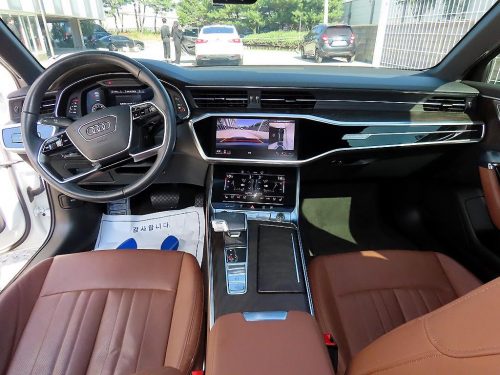 아우디 A6 (C8) 45 TFSI 콰트로 프리미엄 사진 모두보기