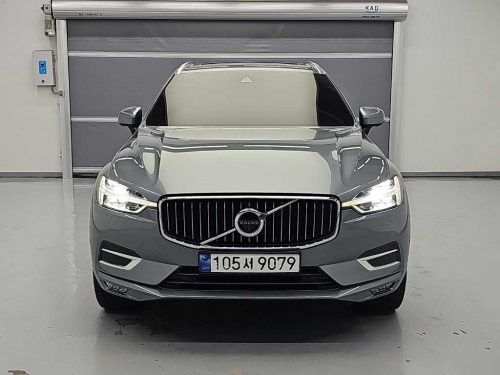 볼보 XC60(2세대) D5 AWD 인스크립션 사진 2
