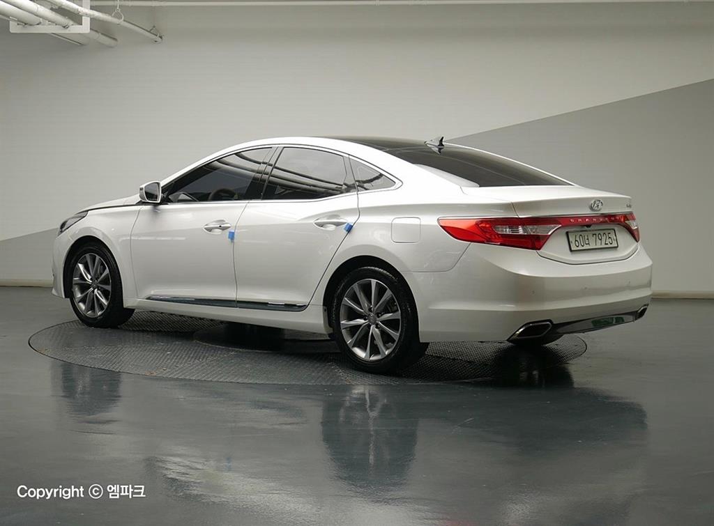 차량사진 2