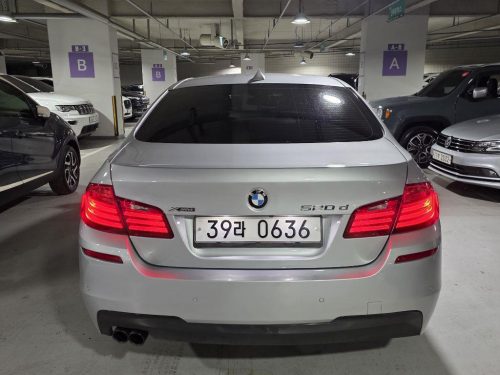 BMW 5시리즈 (F10) 520d xDrive M 에어로다이나믹 사진 3