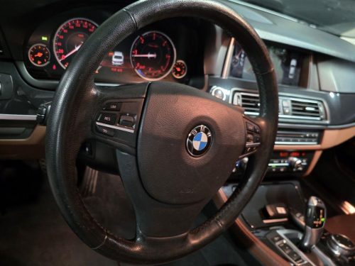 BMW 5시리즈 (F10) 520d xDrive M 에어로다이나믹 사진 8