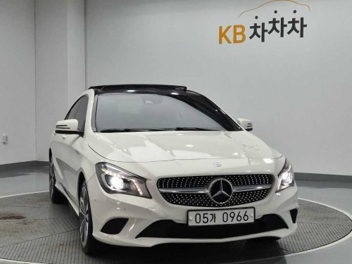 벤츠 CLA클래스 CLA 200d 사진 모두보기