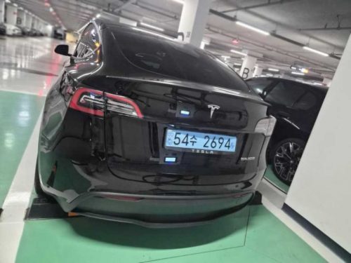 테슬라 모델 Y 퍼포먼스 사진 5