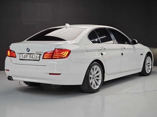 BMW 5시리즈 (F10) 528i 사진 모두보기