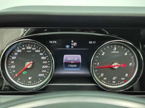 벤츠 E-클래스 W213 E220d 아방가르드 사진 6