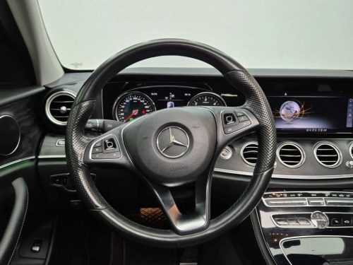 벤츠 E-클래스 W213 E220d 아방가르드 사진 9